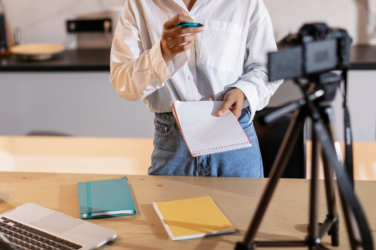 Content Marketing vs Digital Marketing Key Differences in 2026